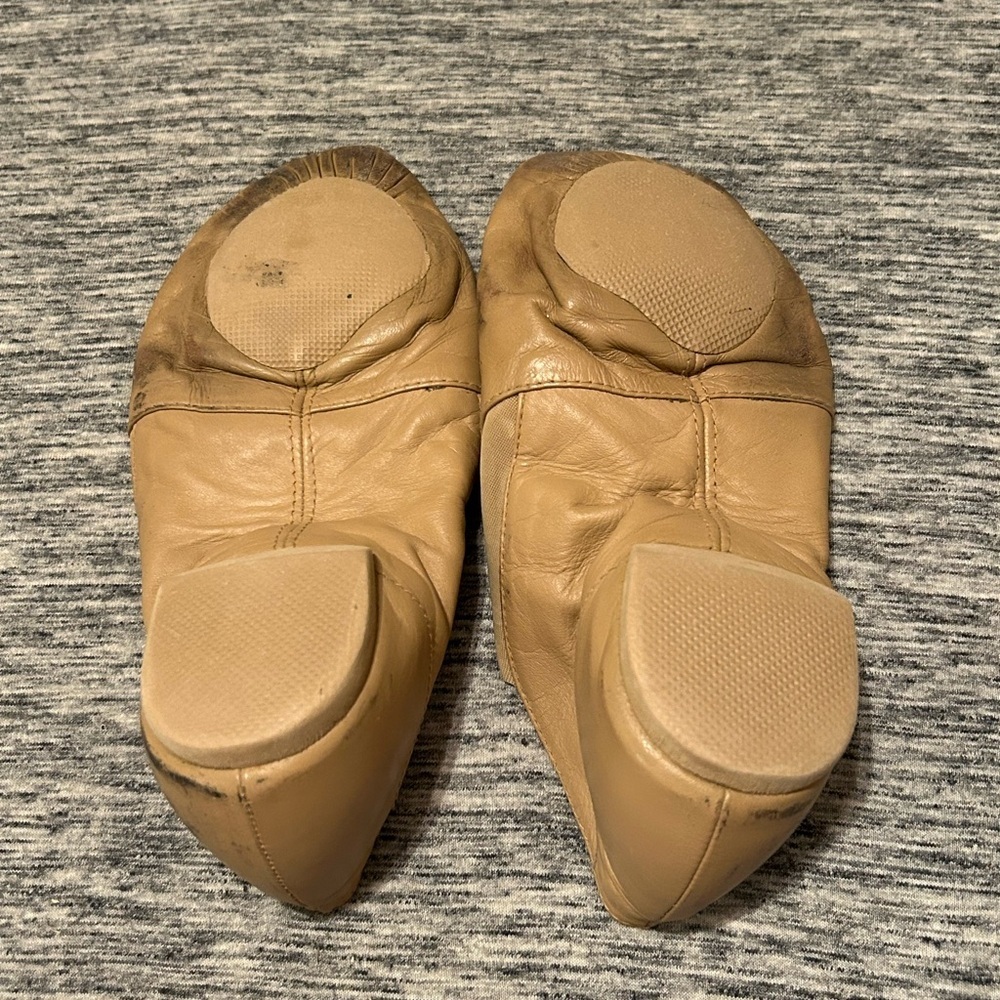 Bloch Jazz Shoes Tan Size 8 - Picture 2 of 4